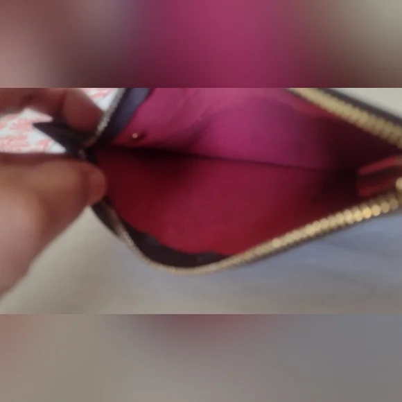 Checkered Brown Wristlet! Perfect For Summer! - Picture 3 of 3